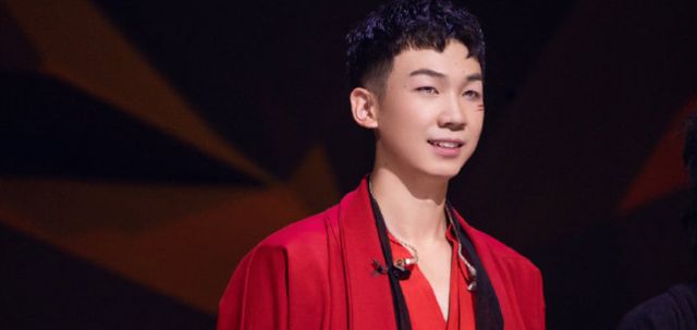 昔日《快男》季军,沉寂8年后,因《披荆斩棘的哥哥》终于要火了休闲区蓝鸢梦想 - Www.slyday.coM 昔日《快男》季军,沉寂8年后,因《披荆斩棘的哥哥》终于要火了休闲区蓝鸢梦想 - Www.slyday.coM