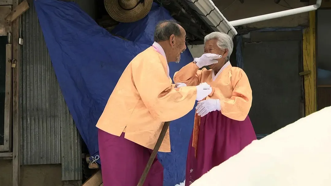 “我14岁嫁给你，90岁依然爱你”，这对<a href=