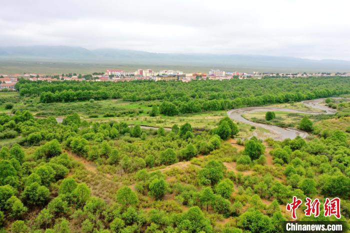 图为贵南县治理后的黄沙头。(航拍资料图) 马铭言  摄