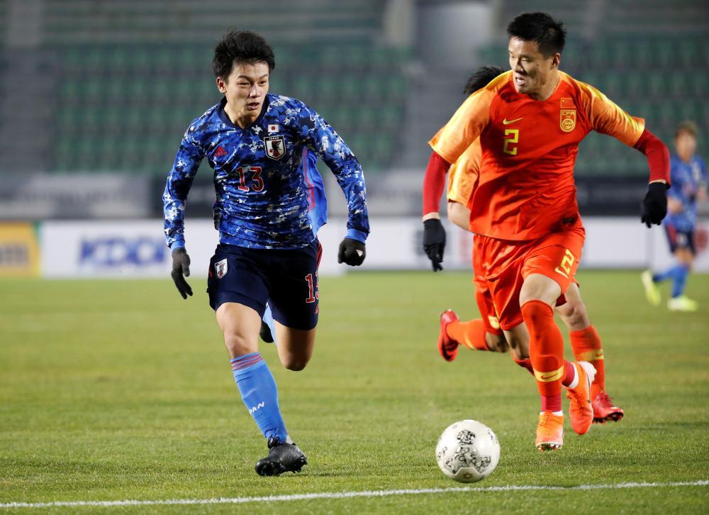 国足首轮败给<a href=