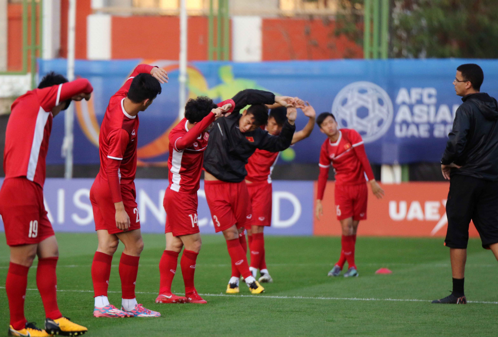 越南队真膨胀，敦促国际足联提高裁判水平，这是怕中国国足使诈了