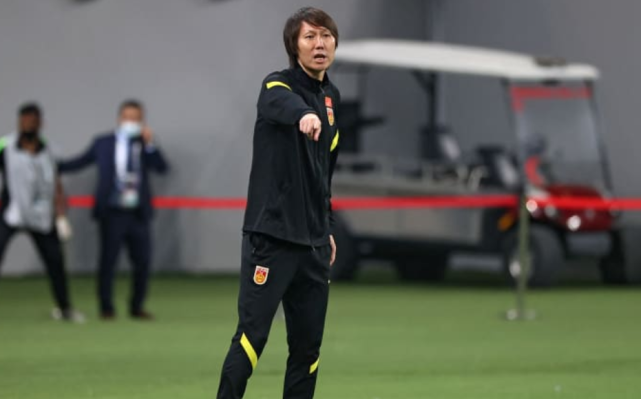 越媒:有了归化球员后国足没有进步,越南队表现比他们更好