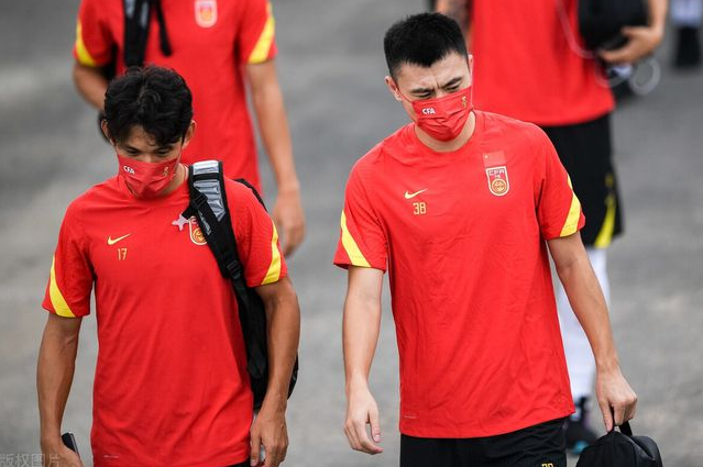 国足必须拿3分!越南网友:你们应该组建一支全员巴西归化球队