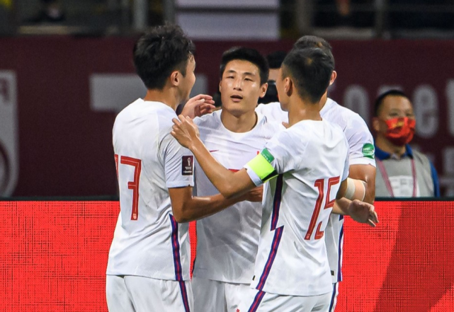 1-1变0-1！越南遭致命误判，公开施压FIFA亚足联，把压力丢给国足