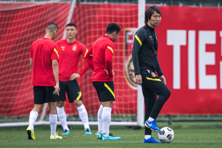 比分3-0?国足被看衰,韩国足球专家:越南能够击败中国队