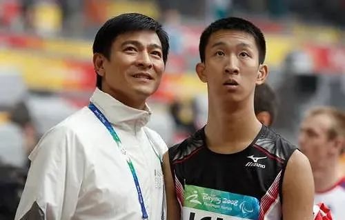 香港票房冠军,这位“苏神”让我哭崩了休闲区蓝鸢梦想 - Www.slyday.coM 香港票房冠军,这位“苏神”让我哭崩了休闲区蓝鸢梦想 - Www.slyday.coM