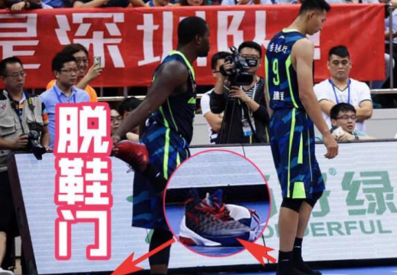 陈雨菲被李宁伤了脚后，你就会理解，国羽赞助商为啥换为<a href=