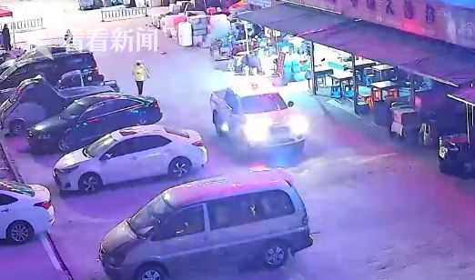 男子与老婆吵架半夜离家 一气之下举报自己酒驾!一查是醉驾...休闲区蓝鸢梦想 - Www.slyday.coM 男子与老婆吵架半夜离家 一气之下举报自己酒驾!一查是醉驾...休闲区蓝鸢梦想 - Www.slyday.coM