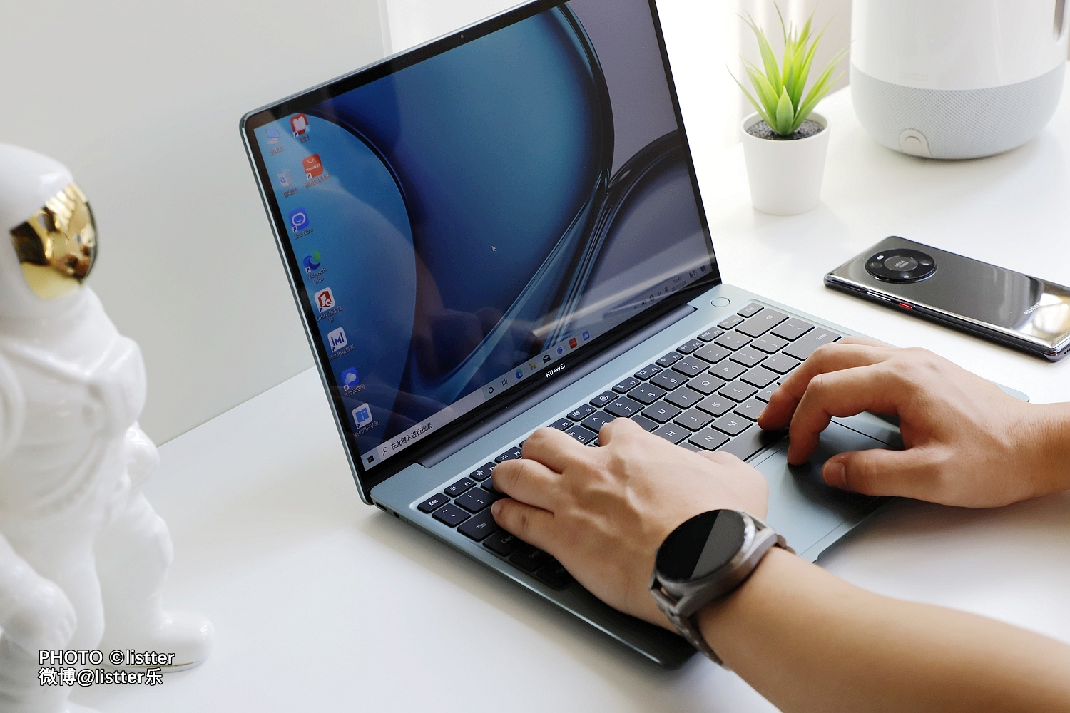 matebook13屏幕,matebook13 用上了华为matebook13s来办公写作真的是思如泉涌