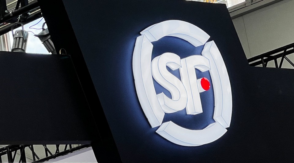 顺丰签收确认加收1元服务费 快递法定义务岂能变成收费服务?休闲区蓝鸢梦想 - Www.slyday.coM 顺丰签收确认加收1元服务费 快递法定义务岂能变成收费服务?休闲区蓝鸢梦想 - Www.slyday.coM