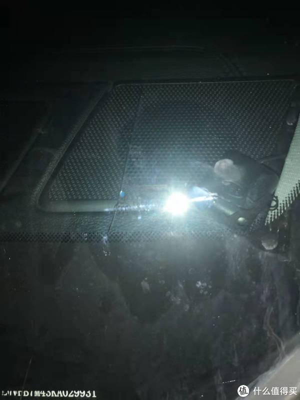 一次6千的手贱行为：自己碎车挡风玻璃。保险速赔，体验福耀玻璃1小时上门换玻璃，给国货点赞