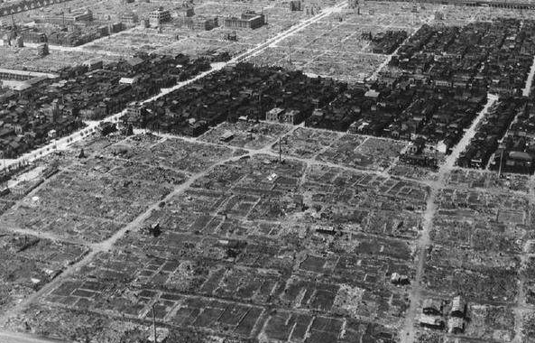 1945<a href=