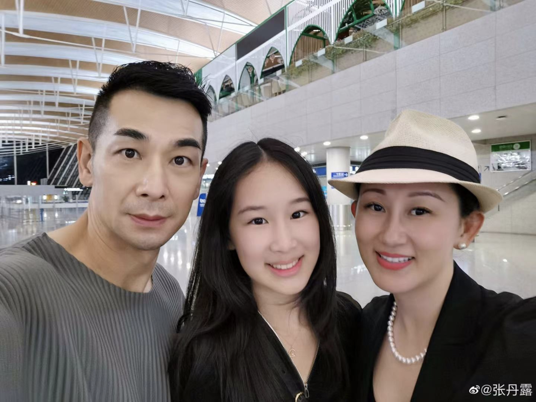 赵文卓豪气养娃!5岁小女生日宴豪华奢侈,大女儿学费近百万 赵文卓豪气养娃!5岁小女生日宴豪华奢侈,大女儿学费近百万