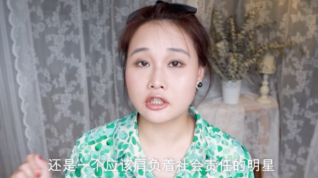 成龙新电影开机，刘浩存是女主角，网友愤怒发声：有她就不看！