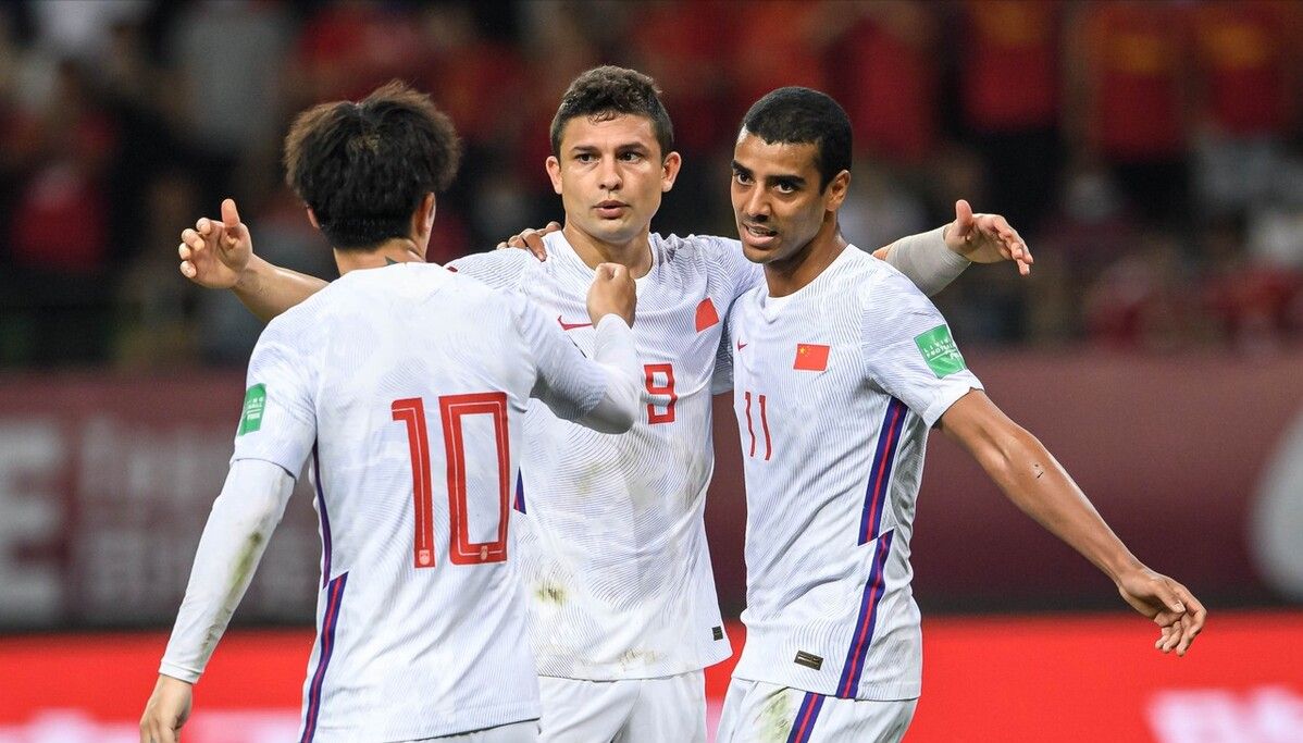 越南足协弄巧成拙,国足抢3分隐患解除,李铁有望大获全胜