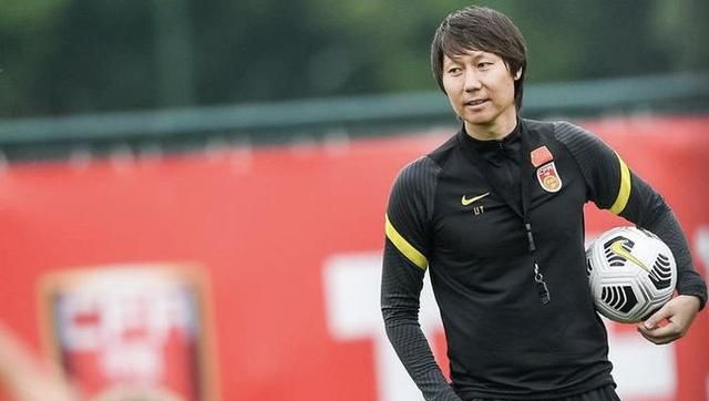 见证打破历史?国足战越南24年未尝败绩,李铁能否守住最后的底线