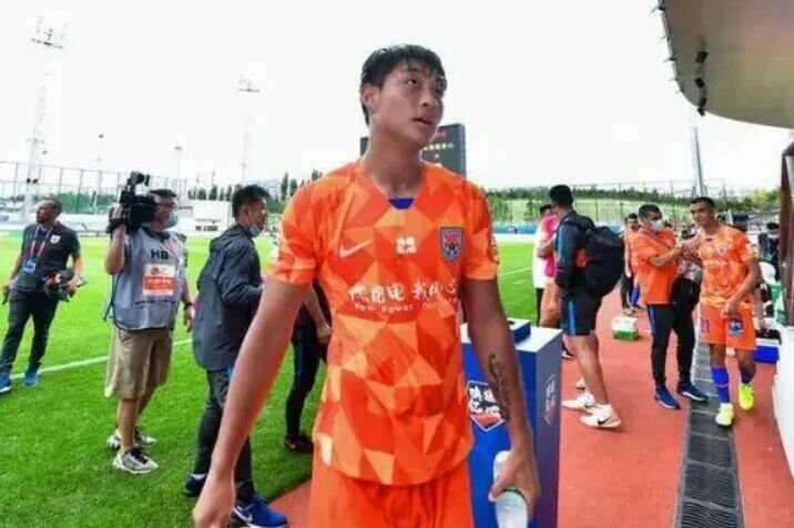 又悬了!曝费南多或缺席比赛,张琳芃复出要看情况,胜越南难度大