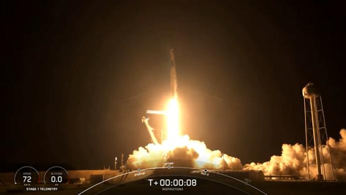 绕地球飞行3天，SpaceX开启全平民太空之旅