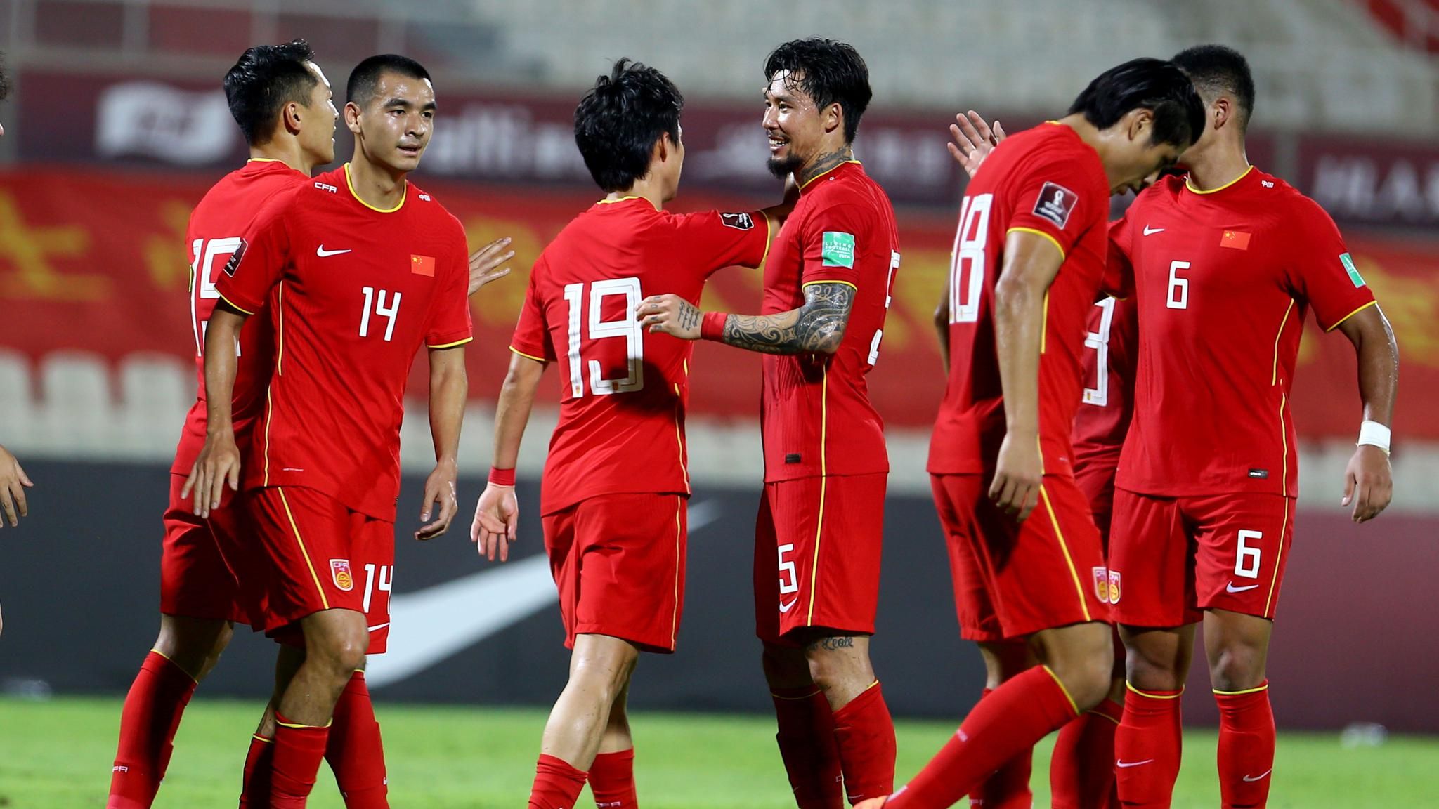 国足赢定了?好消息传来,国足下轮战胜越南队的概率为98.98％