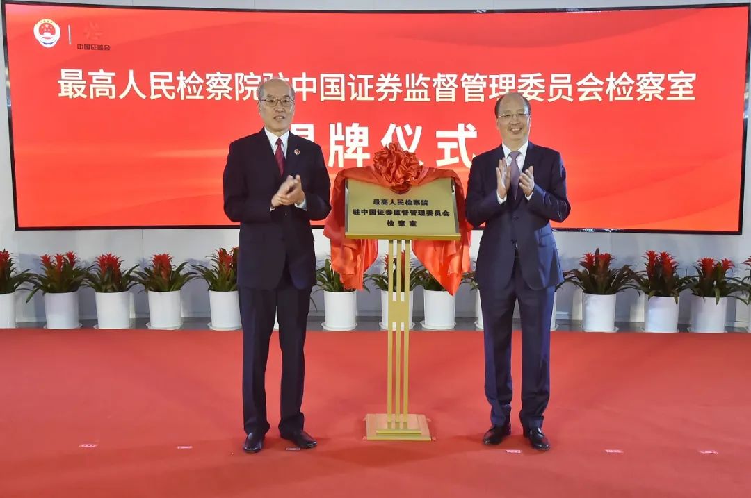 天富注冊網址_天富網址_天富娛樂app下載_合肥鋁方通-鋁方管-鋁格柵-鋁長城板-鋁鎂方通-合肥鋁條扣-巖棉天花板-硅酸鈣天花板-穿孔復合吸音板_安徽國星建材