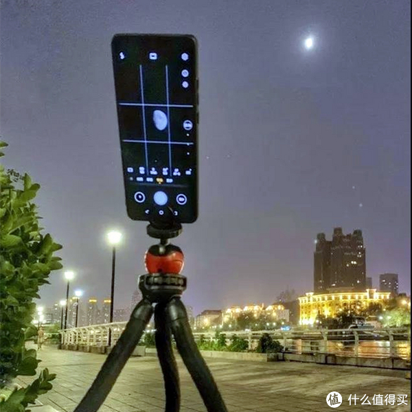 中秋节赏月攻略:手机这么设置拍出来的月亮又大又亮,发朋友圈的素材有了!休闲区蓝鸢梦想 - Www.slyday.coM 中秋节赏月攻略:手机这么设置拍出来的月亮又大又亮,发朋友圈的素材有了!休闲区蓝鸢梦想 - Www.slyday.coM