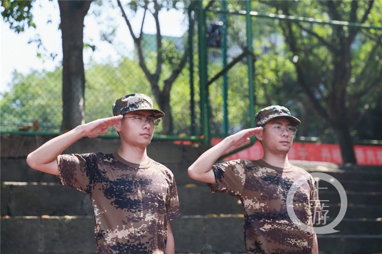 双胞胎兄弟考入同一所大学 从小爱动漫 专业选择人工智能休闲区蓝鸢梦想 - Www.slyday.coM 双胞胎兄弟考入同一所大学 从小爱动漫 专业选择人工智能休闲区蓝鸢梦想 - Www.slyday.coM