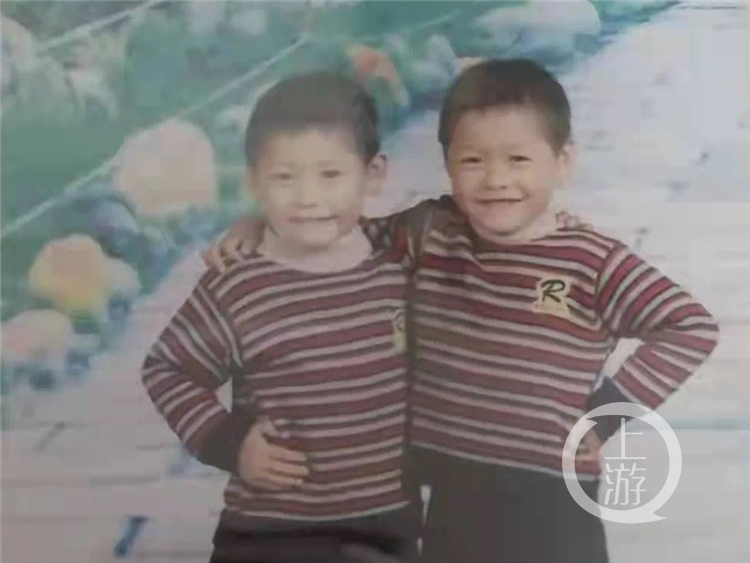 双胞胎兄弟考入同一所大学 从小爱动漫 专业选择人工智能休闲区蓝鸢梦想 - Www.slyday.coM 双胞胎兄弟考入同一所大学 从小爱动漫 专业选择人工智能休闲区蓝鸢梦想 - Www.slyday.coM