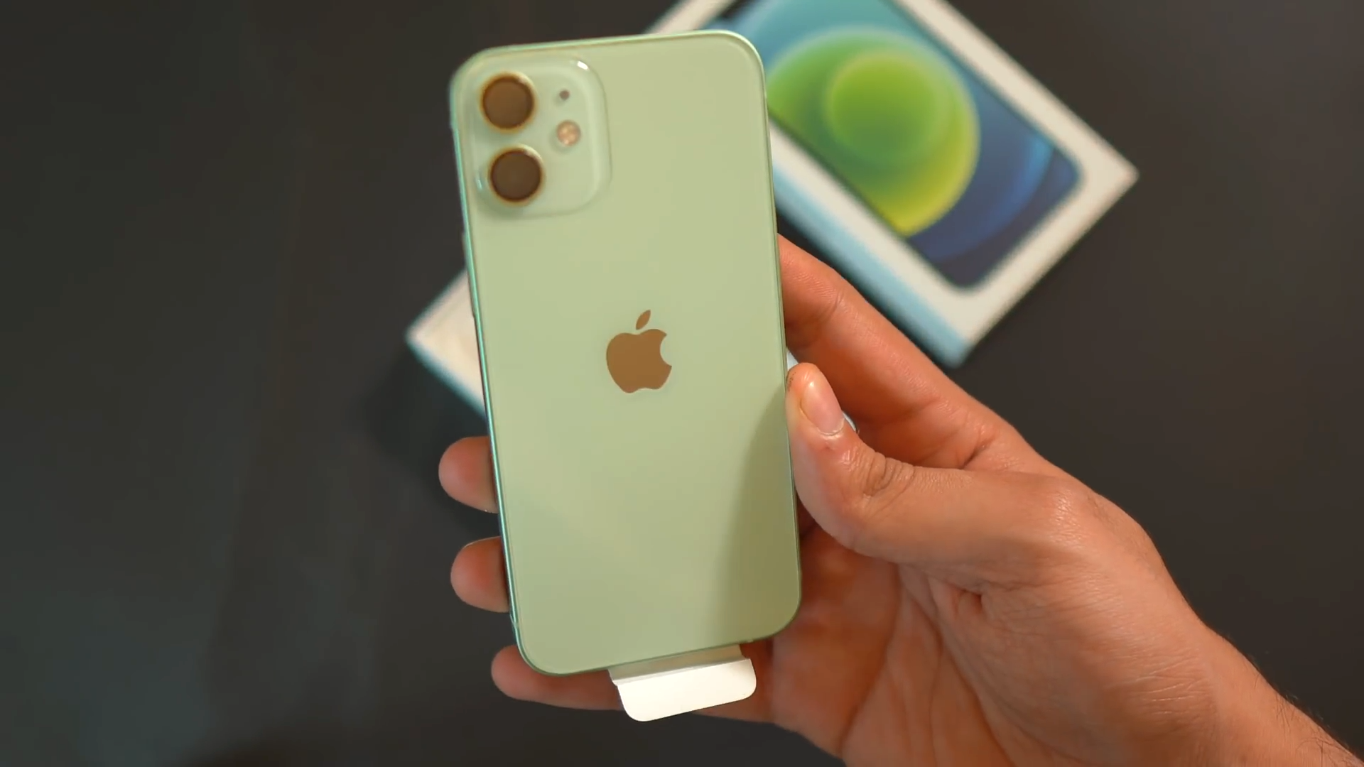 iPhone13能拍电影?别被误导了,最贵的手机不一定适合你休闲区蓝鸢梦想 - Www.slyday.coM iPhone13能拍电影?别被误导了,最贵的手机不一定适合你休闲区蓝鸢梦想 - Www.slyday.coM