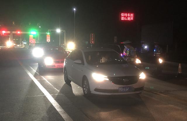 忠诚坚守保通休闲区蓝鸢梦想 - Www.slyday.coM 忠诚坚守保通休闲区蓝鸢梦想 - Www.slyday.coM