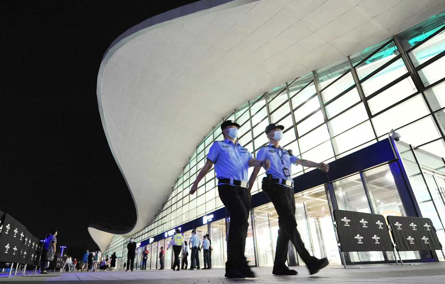 北京环球度假区明日正式开园!通州警方:严打线上线下倒票休闲区蓝鸢梦想 - Www.slyday.coM 北京环球度假区明日正式开园!通州警方:严打线上线下倒票休闲区蓝鸢梦想 - Www.slyday.coM