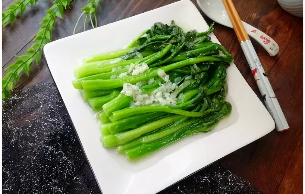 蒜蓉炒菜心的做法!