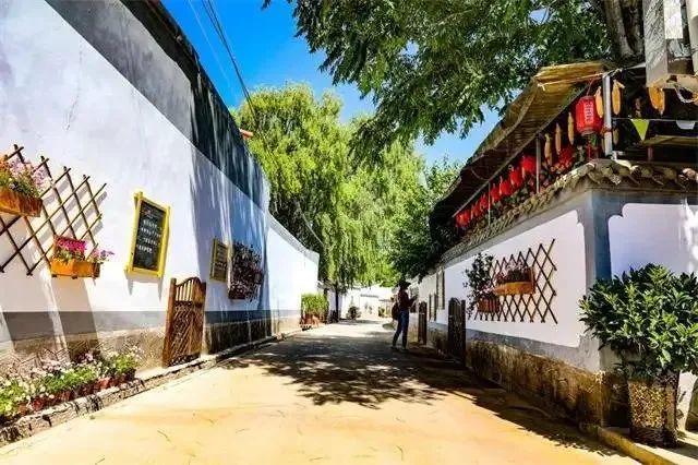 假期去哪儿玩?甘肃这15条风光绝美的旅游线路→走起!休闲区蓝鸢梦想 - Www.slyday.coM 假期去哪儿玩?甘肃这15条风光绝美的旅游线路→走起!休闲区蓝鸢梦想 - Www.slyday.coM