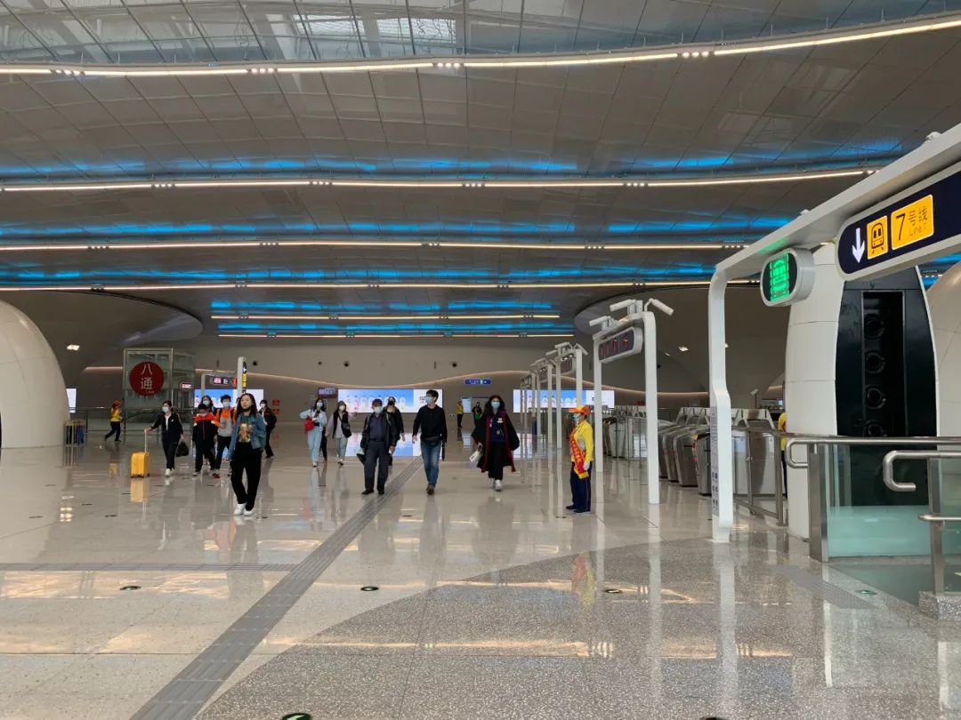 北京环球度假区正式开园!这位1039主播担任仪式主持人!休闲区蓝鸢梦想 - Www.slyday.coM 北京环球度假区正式开园!这位1039主播担任仪式主持人!休闲区蓝鸢梦想 - Www.slyday.coM