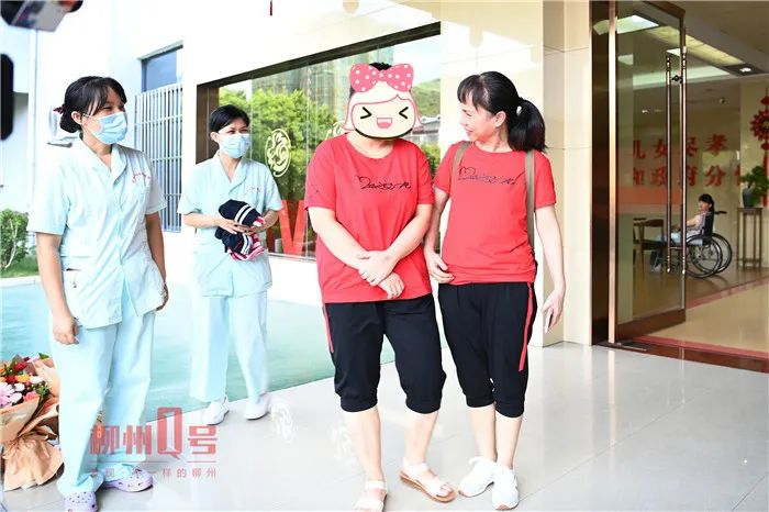 残疾女儿走失,贵港母亲苦寻12年,柳州“妈妈”用爱养大送她回家!休闲区蓝鸢梦想 - Www.slyday.coM 残疾女儿走失,贵港母亲苦寻12年,柳州“妈妈”用爱养大送她回家!休闲区蓝鸢梦想 - Www.slyday.coM