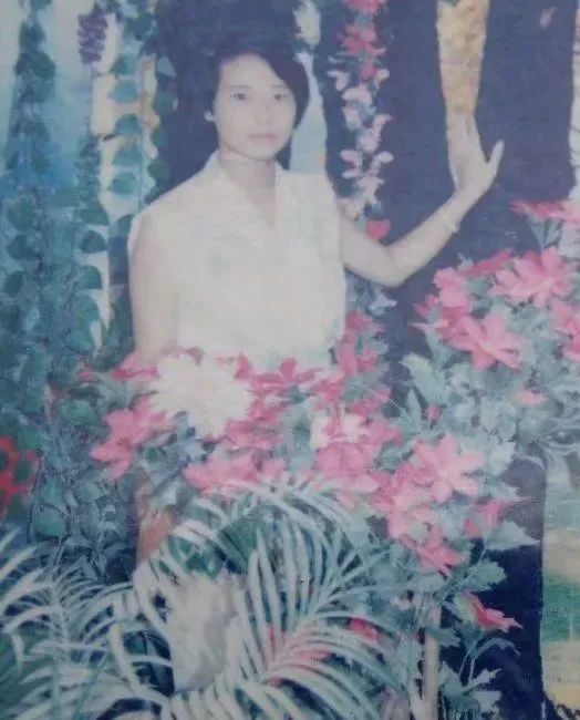 自杀失败,渐冻症女子两次雇闺蜜男友杀自己!对方却拿着钱跑了休闲区蓝鸢梦想 - Www.slyday.coM 自杀失败,渐冻症女子两次雇闺蜜男友杀自己!对方却拿着钱跑了休闲区蓝鸢梦想 - Www.slyday.coM