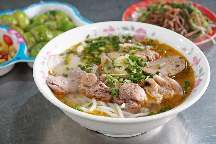 越南北部，中部，南部的特色美食你都吃过吗？