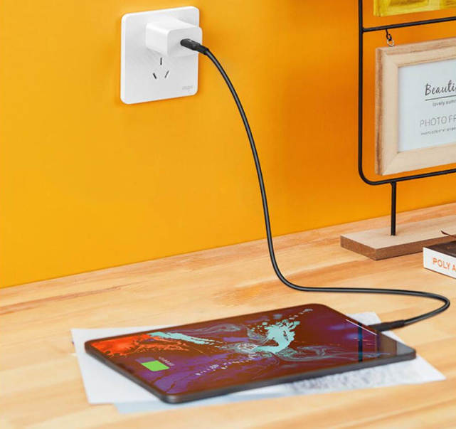 aigo新品快充,有了它,不怕苹果13环保减配了休闲区蓝鸢梦想 - Www.slyday.coM aigo新品快充,有了它,不怕苹果13环保减配了休闲区蓝鸢梦想 - Www.slyday.coM