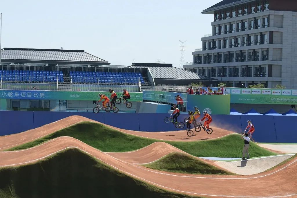 本届全运会甘肃首金!小轮车女子竞速赛甘肃女将包揽冠亚军休闲区蓝鸢梦想 - Www.slyday.coM 本届全运会甘肃首金!小轮车女子竞速赛甘肃女将包揽冠亚军休闲区蓝鸢梦想 - Www.slyday.coM