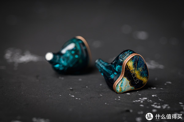 飞朵GEM4评测休闲区蓝鸢梦想 - Www.slyday.coM 飞朵GEM4评测休闲区蓝鸢梦想 - Www.slyday.coM