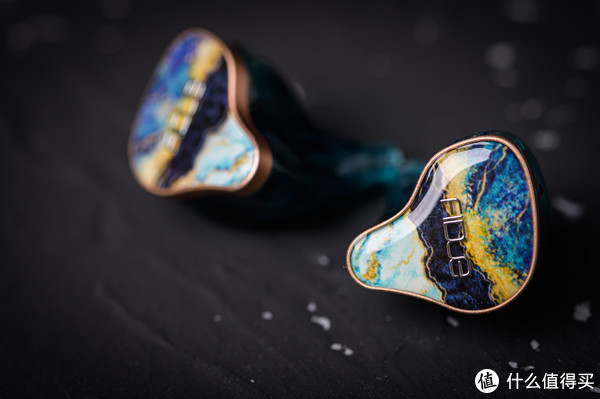 飞朵GEM4评测休闲区蓝鸢梦想 - Www.slyday.coM 飞朵GEM4评测休闲区蓝鸢梦想 - Www.slyday.coM