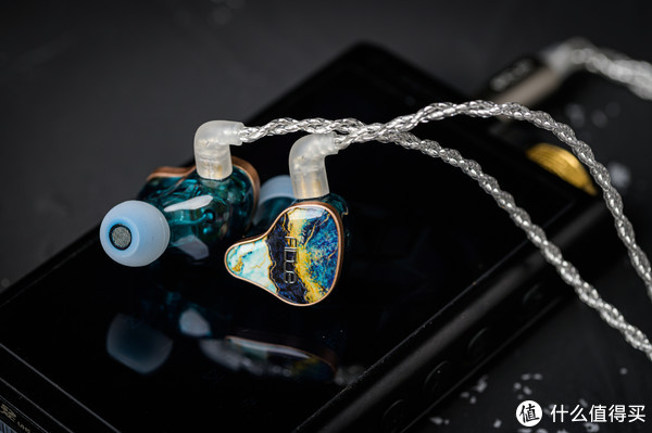 飞朵GEM4评测休闲区蓝鸢梦想 - Www.slyday.coM 飞朵GEM4评测休闲区蓝鸢梦想 - Www.slyday.coM