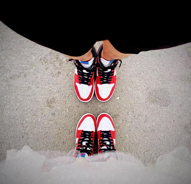 谁说结婚一定要穿高跟鞋?婚纱配AJ球鞋,引领2021潮流新趋势休闲区蓝鸢梦想 - Www.slyday.coM 谁说结婚一定要穿高跟鞋?婚纱配AJ球鞋,引领2021潮流新趋势休闲区蓝鸢梦想 - Www.slyday.coM