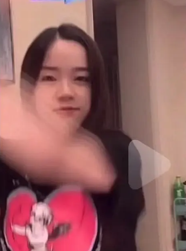 网红掉滤镜瞬间：浓颜帅哥变大叔，迅猛龙判若两人，有人掉粉20万