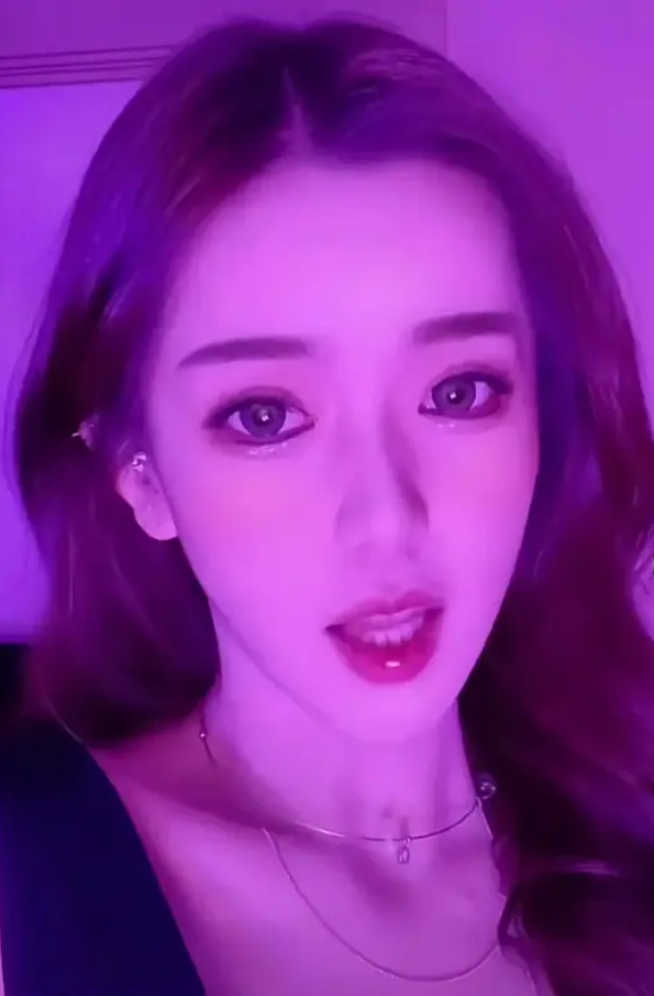 网红掉滤镜瞬间：浓颜帅哥变大叔，迅猛龙判若两人，有人掉粉20万