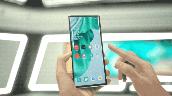 而在上个月,拥有部分展开,全屏展开等多模式的华为mate x rollable