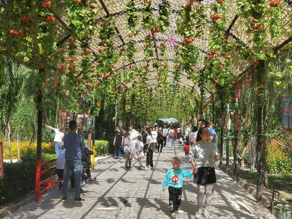 @兰州人,秋天的第一场旅行,你去了哪个乡村“微度假”?休闲区蓝鸢梦想 - Www.slyday.coM @兰州人,秋天的第一场旅行,你去了哪个乡村“微度假”?休闲区蓝鸢梦想 - Www.slyday.coM