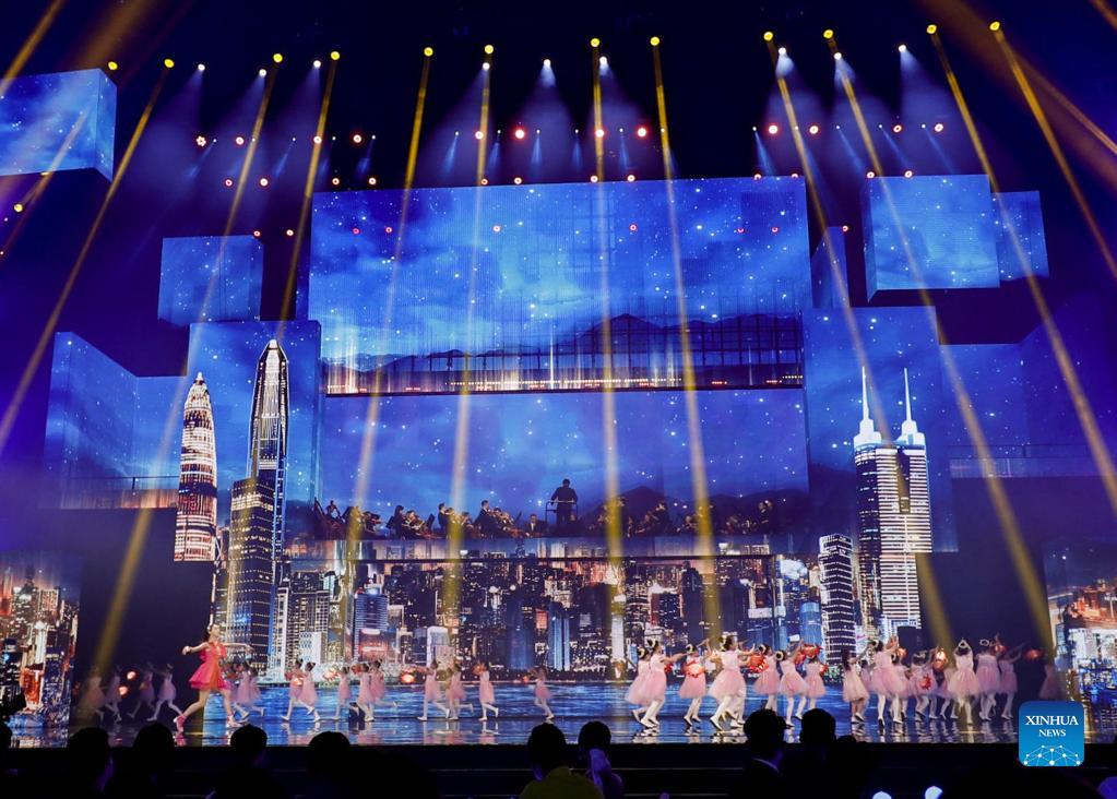 Photo taken on Sept. 21, 2021 shows the Mid-Autumn Festival Concert in the Greater Bay Area in Shenzhen, south China's Guangdong Province. (Xinhua)