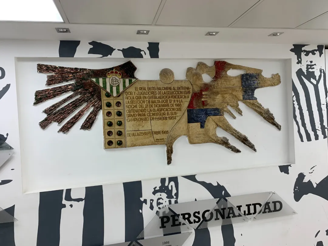 武磊周记:无论男足女足,希望更多人关注海外球员赛场内外的生活休闲区蓝鸢梦想 - Www.slyday.coM 武磊周记:无论男足女足,希望更多人关注海外球员赛场内外的生活休闲区蓝鸢梦想 - Www.slyday.coM