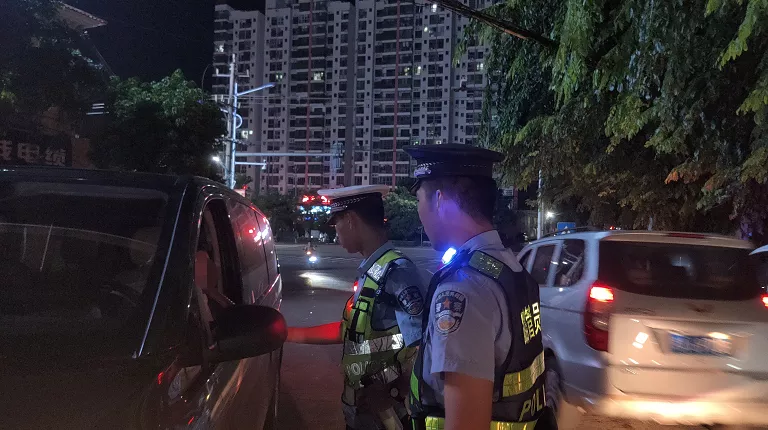 节日期间海南共查处道路交通违法行为5476起,其中酒驾78起休闲区蓝鸢梦想 - Www.slyday.coM 节日期间海南共查处道路交通违法行为5476起,其中酒驾78起休闲区蓝鸢梦想 - Www.slyday.coM