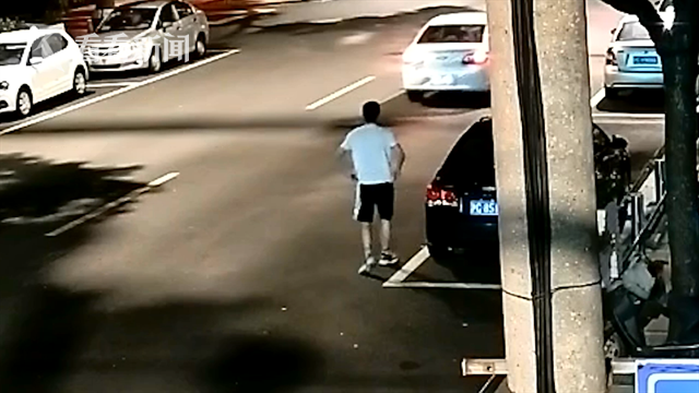 视频|男子深夜醉驾上路 撞上派出所门口护栏瞬间被抓休闲区蓝鸢梦想 - Www.slyday.coM 视频|男子深夜醉驾上路 撞上派出所门口护栏瞬间被抓休闲区蓝鸢梦想 - Www.slyday.coM